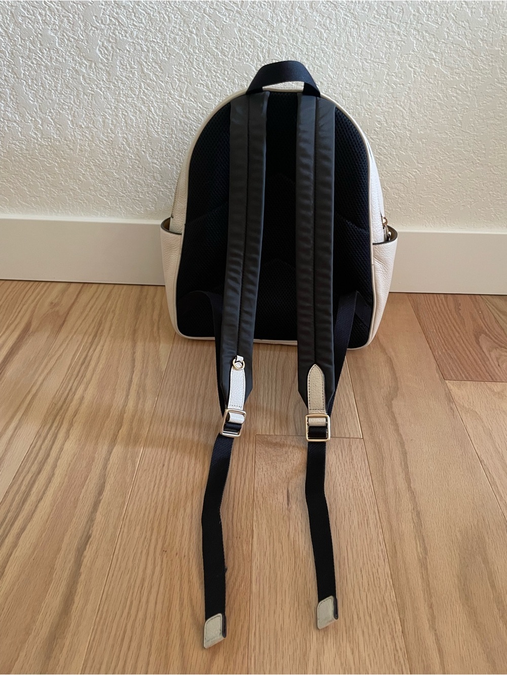 COACH Court Backpack in Pebble Leather (Chalk/White) School Fall Academia Preppy - Picture 4 of 12
